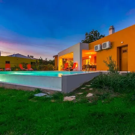 Tartufo With Sauna By Istrialux Villa *