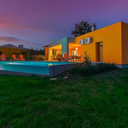 Villa Tartufo With Sauna By Istrialux Sivati