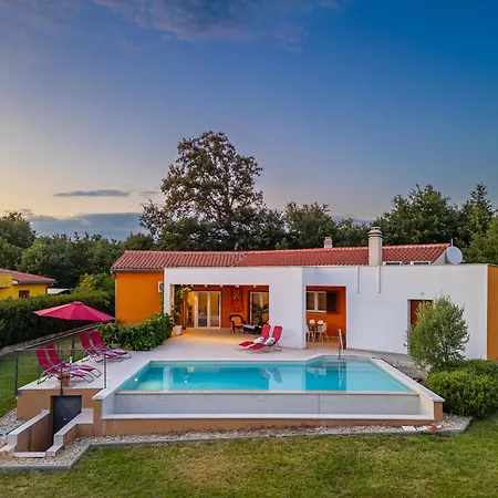 Tartufo With Sauna By Istrialux Villa Sivati